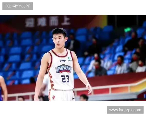 林葳展现超高球商成长为出色控卫英语水平显著提升